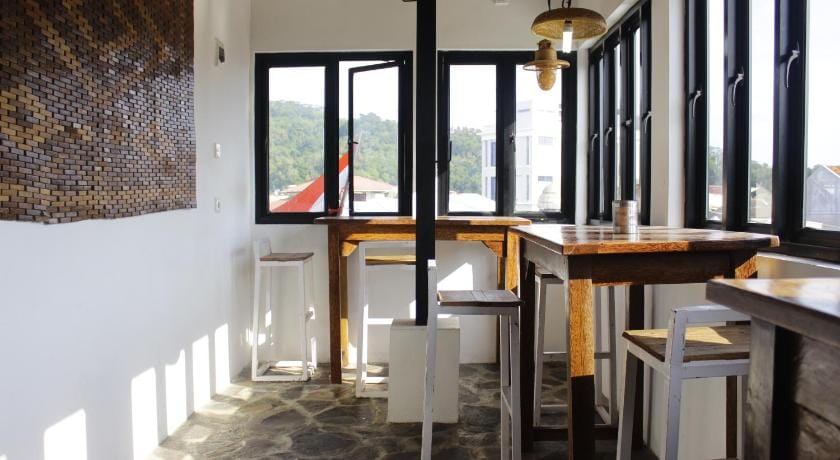 360 Homestay Hotel in Padang