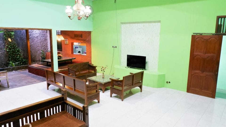 Sleepy Raccoon Hostel Hotel in Jakarta