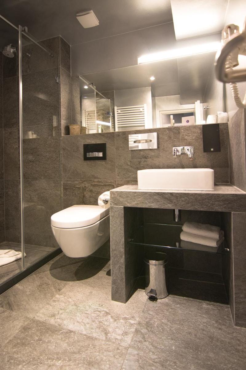Hôtel JJ32 Luxembourg Centre Gare Hotel in Luxembourg