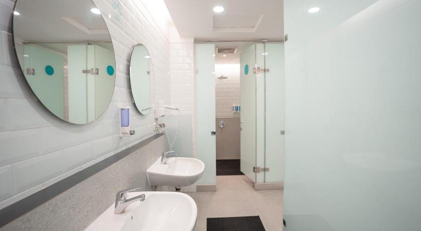 Bobobox Pods Paskal Hotel in Bandung