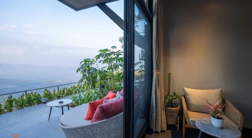 Zostel Plus Panchgani Hostel in Maharashtra