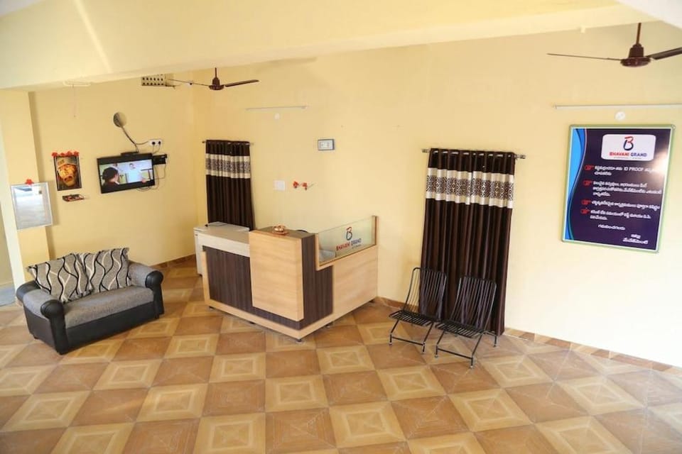 Hotel Bhavani Grand Hotel in Telangana