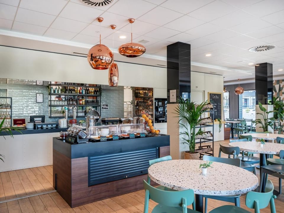 B&B HOTEL Zürich Airport Hotel in Canton of Zurich