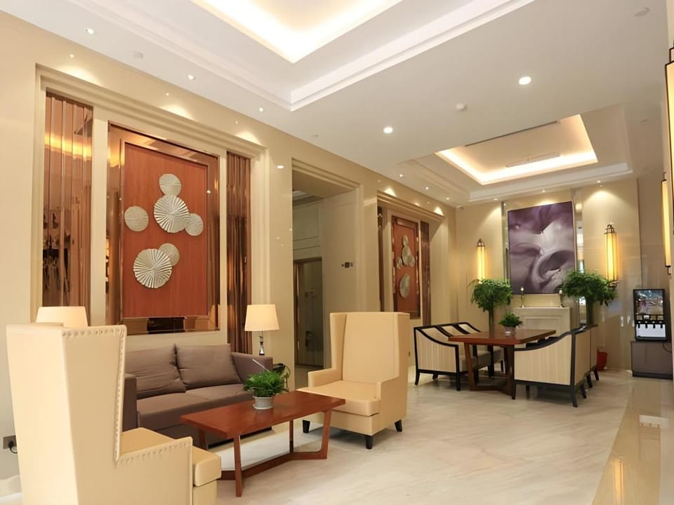 Jinjiang Inn Select Wuhan International Expo Center Maying Road Metro Station Hotel in Wuhan