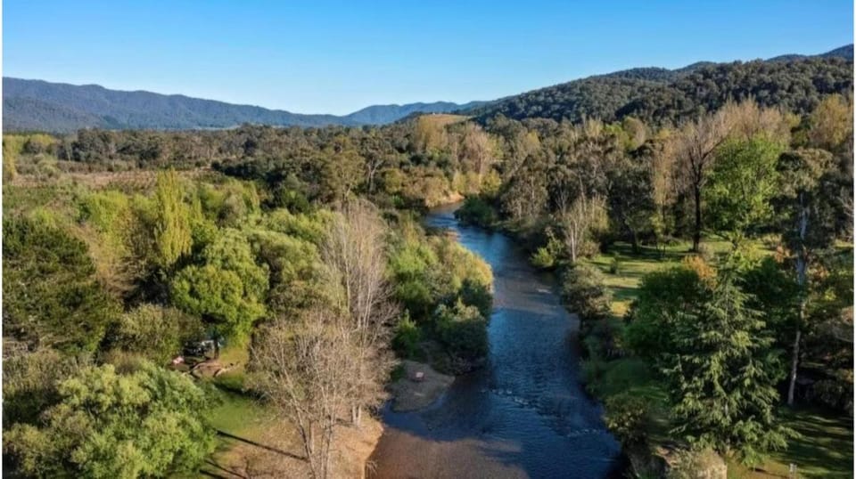 Discovery Parks - Mount Buffalo Campground/ 
RV Resort in Porepunkah