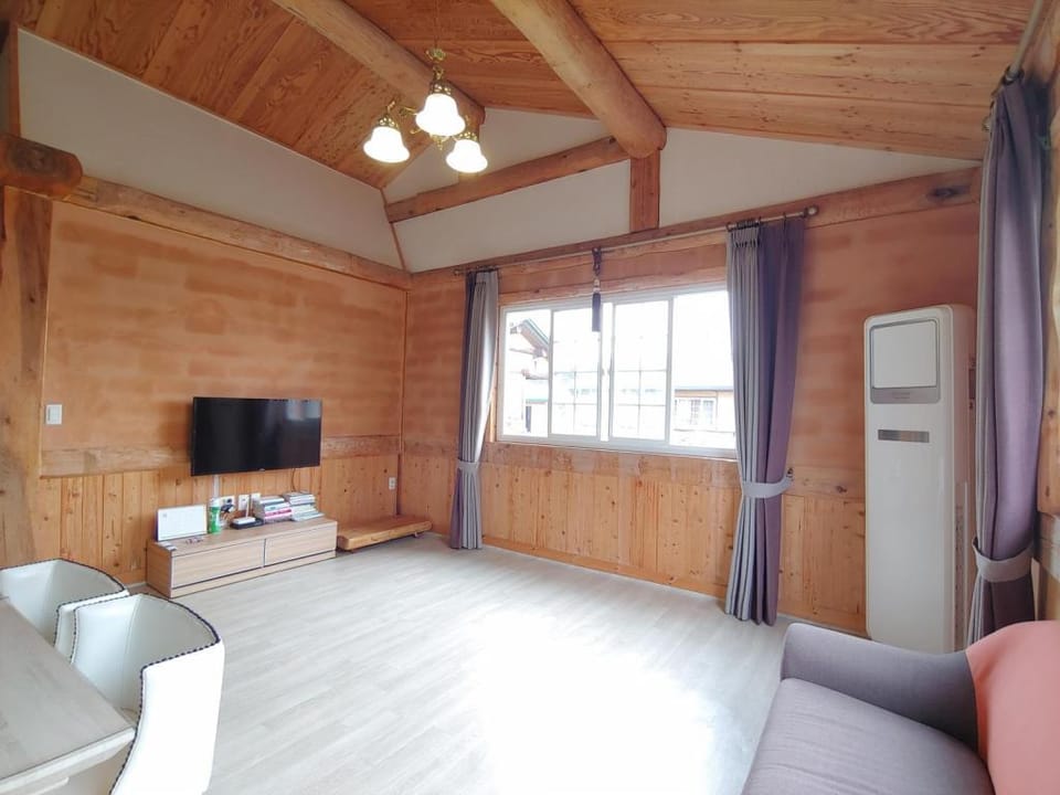 Geumok solitary Log pension Vacation rental in South Korea