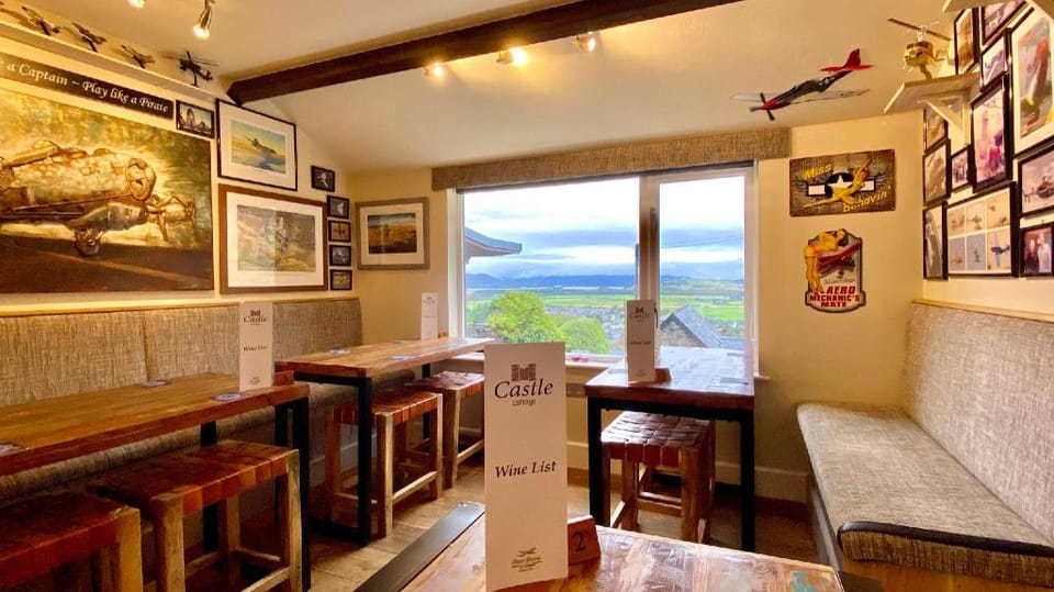 Castle Cottage Restaurant with Rooms Apartment in Wales