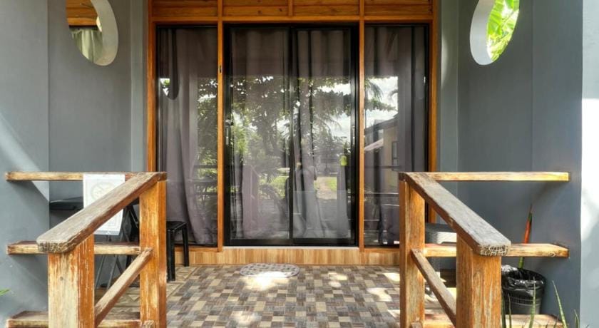 Shat's Guesthouse Siargao near Beach Bed and Breakfast in General Luna