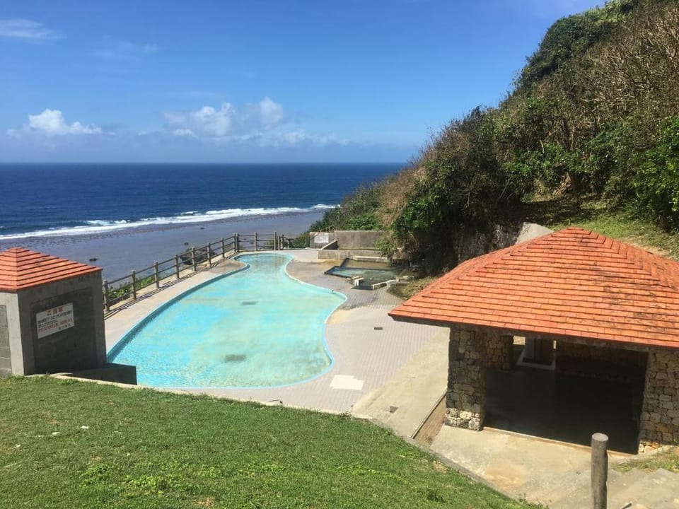 Minnkayado intoparitosura Bed and Breakfast in Okinawa Prefecture