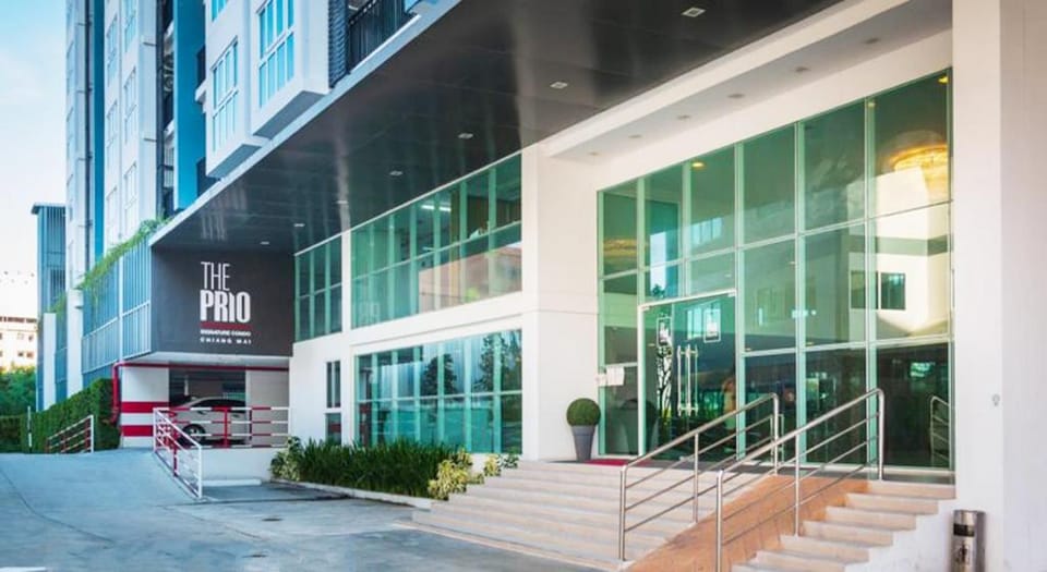 Locals Prio ChiangMai Central Airport Plaza Apartment in Chiang Mai