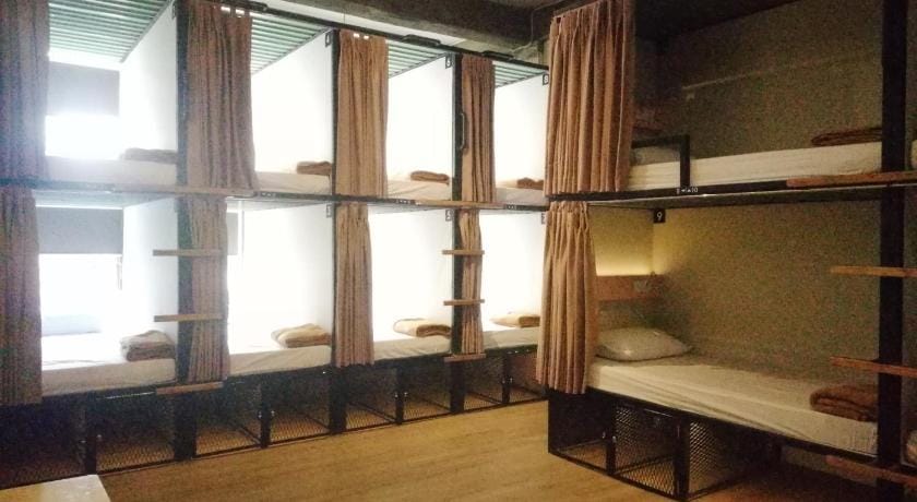 PINX'S HOSTEL Hostel in Jakarta