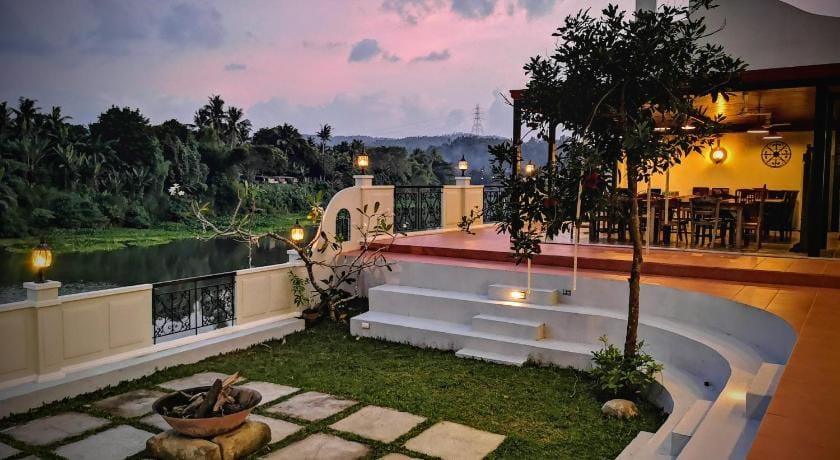 Casa Marina Bed and Breakfast Bed and Breakfast in Calabarzon