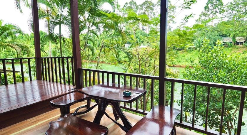 Baan Pak Rim Kuen Resort Bed and Breakfast in Surat Thani Changwat
