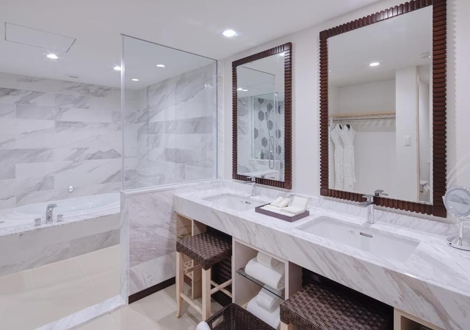 Ala MAHAINA CONDO HOTEL Resort in Okinawa Prefecture