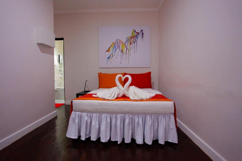 HalfWay House Hostel Mactan Cebu Airport Hostel in Lapu-Lapu City
