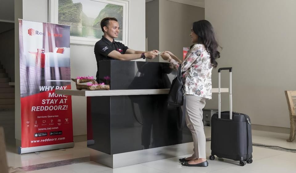 Sans Vibes Jasmine Suite TB Simatupang Hotel in South Jakarta City
