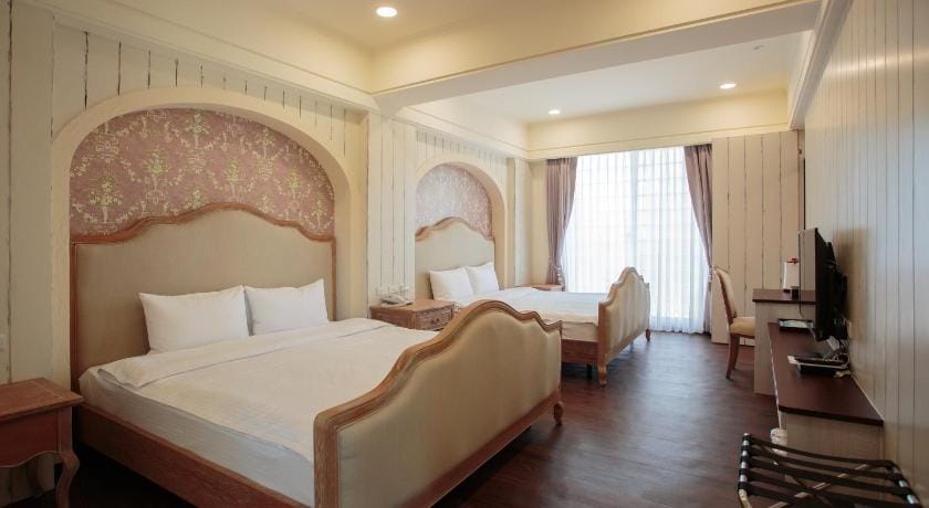 Southern France Bed and Breakfast in Hengchun Township