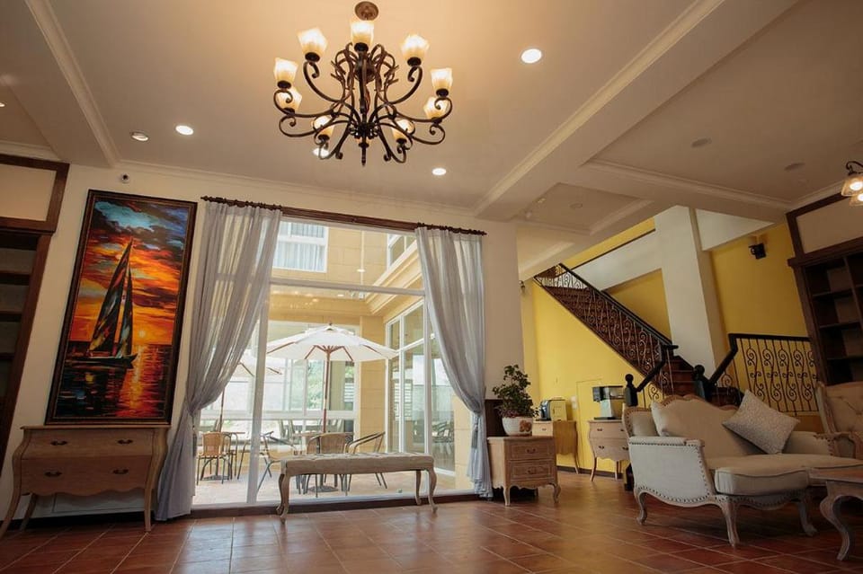 Southern France Bed and Breakfast in Hengchun Township