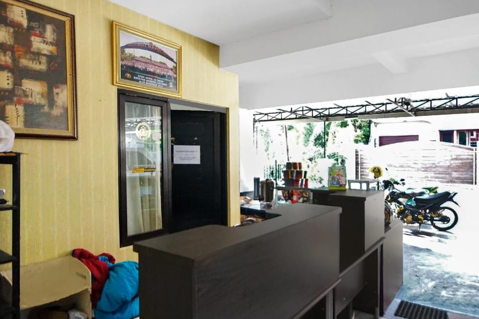 Hotel O Ilir Barar I Near Rumah Sakit Islam Siti Khadijah Formerly Maleo Hotel Hotel in Indonesia