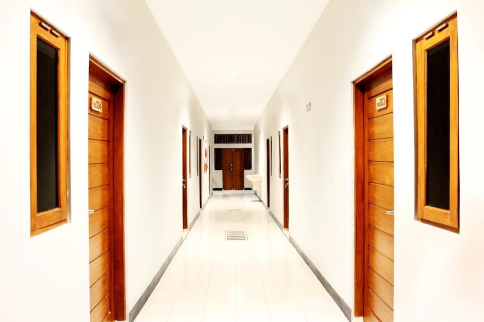 Hotel O Rumah Ayub Syariah Hotel in South Jakarta City