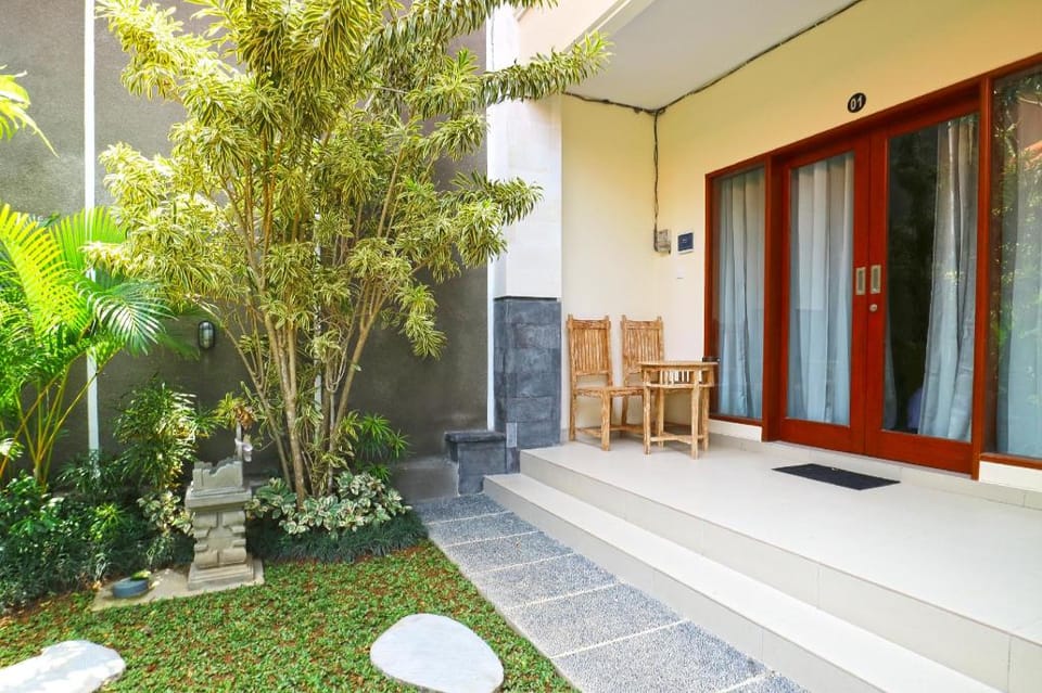 Lotus Bali Guest House Hotel in North Kuta