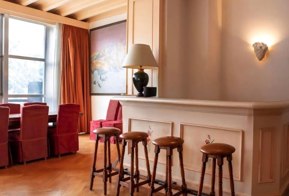 Luxury Apartment, Panoramic Mountain Views, 5 Star Spa Facilities - 3 Bedroom Apartment in Canton of Vaud
