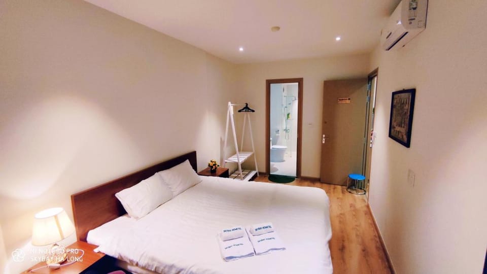 SkyBay HomeTel Ha Long Apartment in Laos