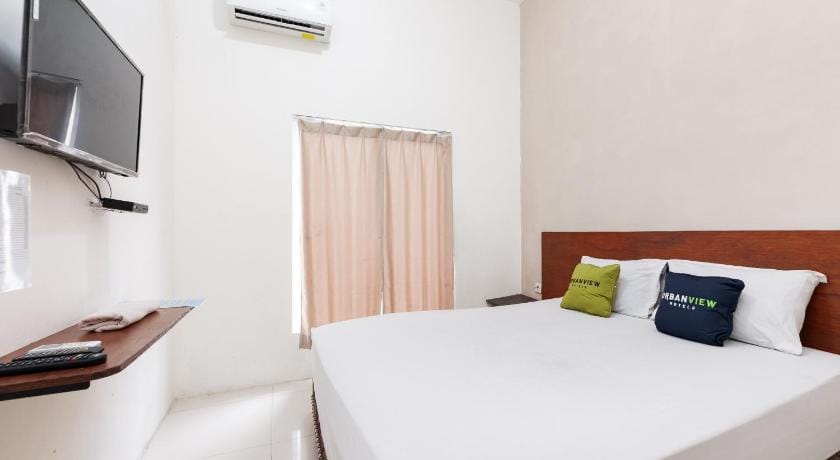 Urbanview Hotel AVA Banjarmasin by RedDoorz Bed and Breakfast in Indonesia