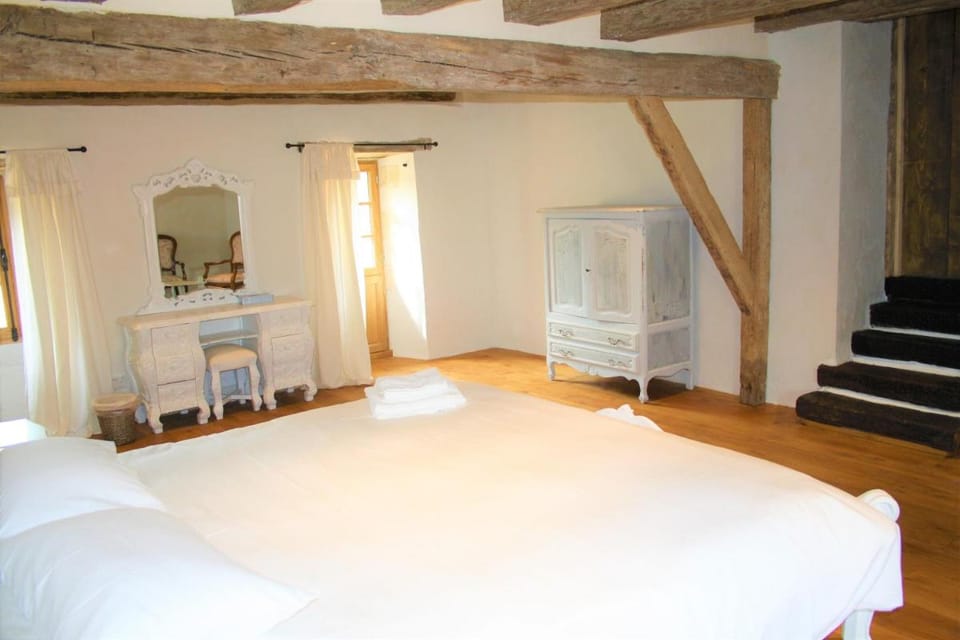Manoir de la Basse-Cour Bed and Breakfast in Pays de la Loire