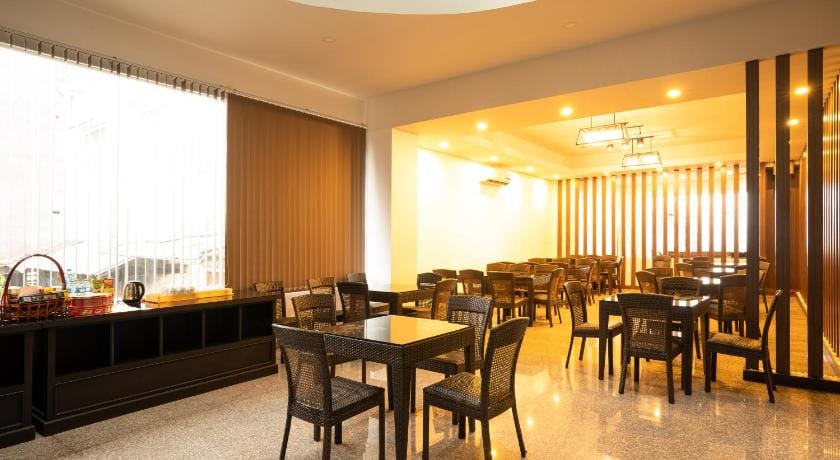 Intouch Riverside Hotel Hotel in Laos