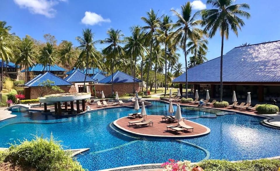 Sundancer Residences and Villas Lombok Hotel in Central Sekotong