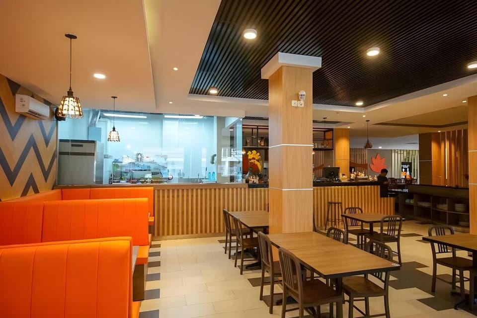 Townhouse Oak Palembang near Palembang Golf Club formerly KR Hotel Hotel in Indonesia