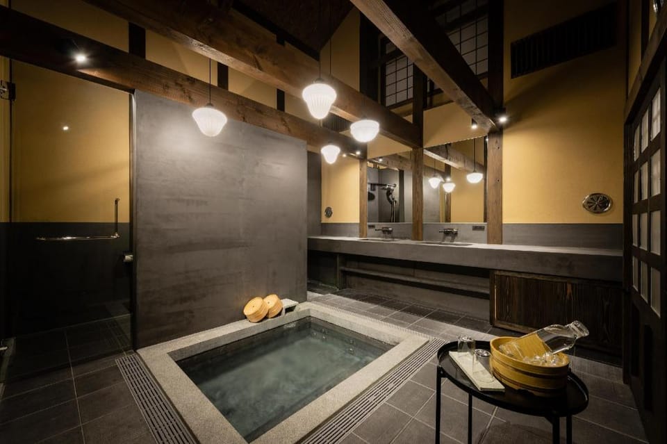 Nazuna Kyoto Gosho Ryokan in Kyoto