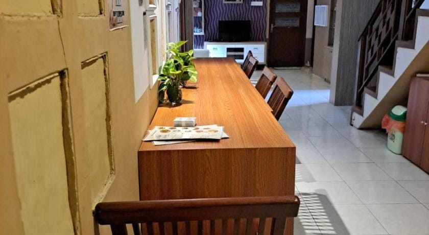 Mocca Guest House Bed and Breakfast in East Java
