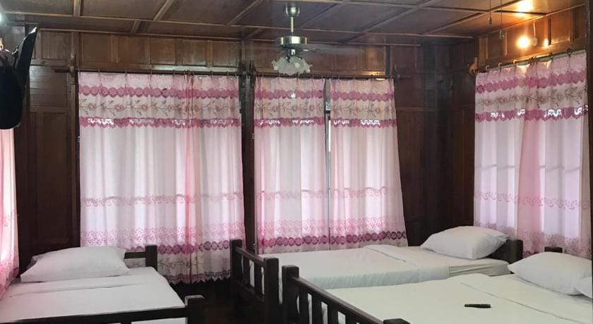 Pon-Pon & Nuan-La-Or Hotel in Laos
