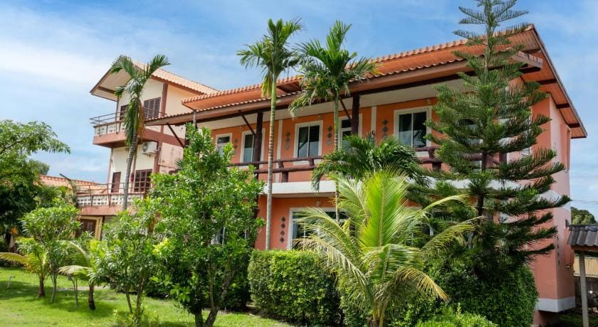 Lanta School Beach Resort Vacation rental in Sala Dan