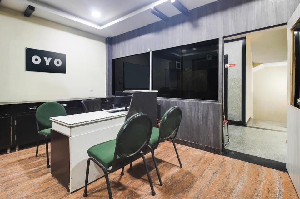 Hotel O Anuguna Tulasi Grand Near JNTU University Hyderabad Hotel in Hyderabad