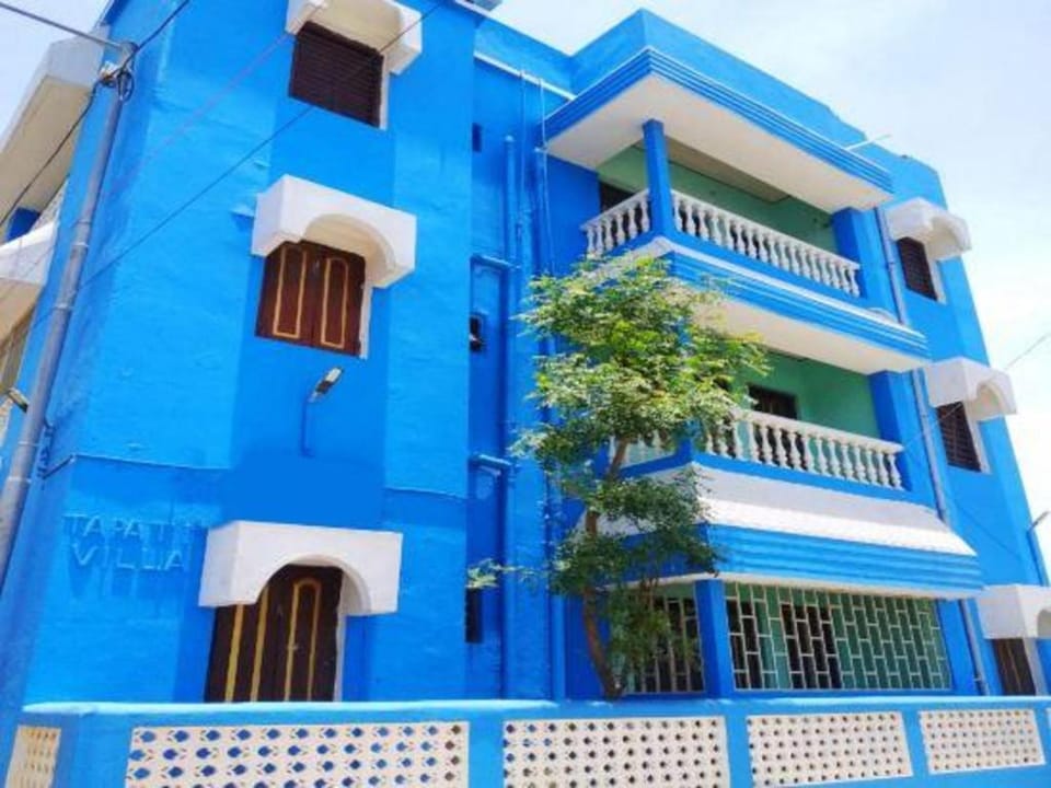 Goroomgo Tapati Villa Sea View From Balcony Puri Hotel in Puri