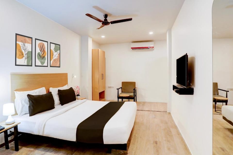 Townhouse Kalmana Hotel in Maharashtra