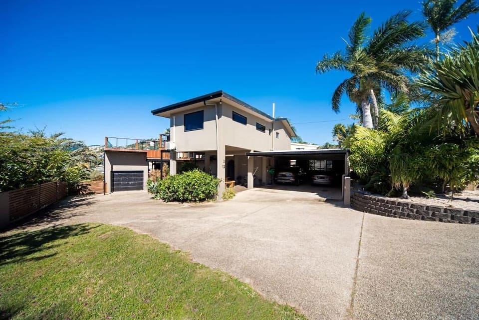 Oasis on Oceanview - Airlie Beach Villa in Airlie Beach
