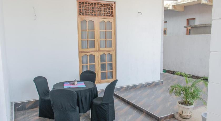 The Alexis's Guest House Vacation rental in Negombo