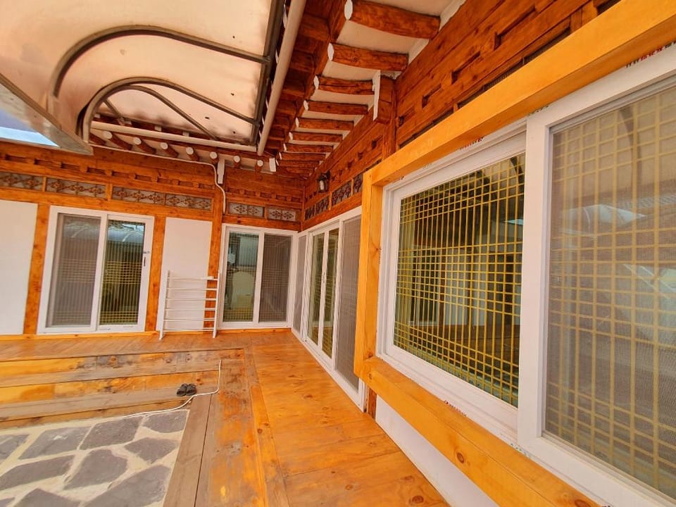 Hwangridangil Adamjeong Hanok Stay Bed and Breakfast in South Korea