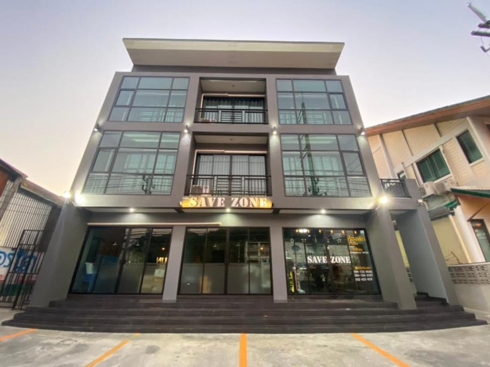 SAVE ZONE Hotel in Thailand