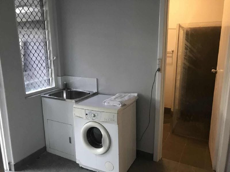 Maddington House Unit C Vacation rental in Perth