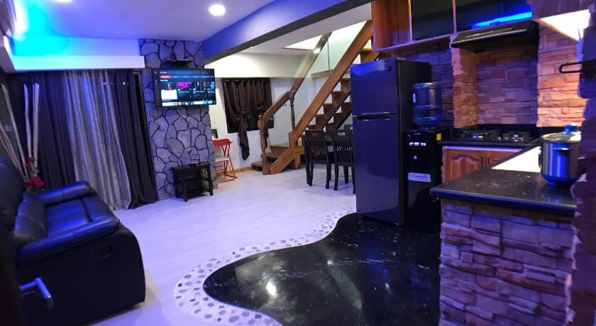 ClockWorkOrange Luxury Suites Apartment in Lapu-Lapu City