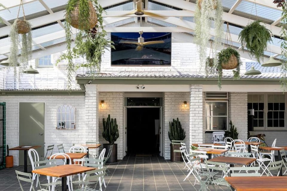 The Richmond Inn Hotel in Sydney