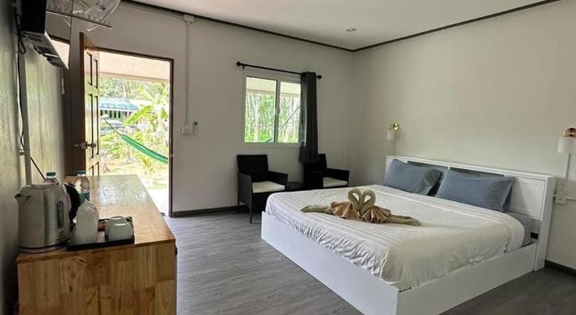 Suan Nai Kokut Resort Bed and Breakfast in Trat Changwat