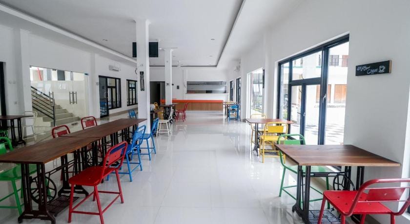 RedDoorz Plus near Kualanamu Airport Medan Hotel in Indonesia