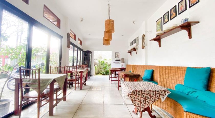 Hinggil Homestay Syariah Malioboro Yogya Mitra RedDoorz Vacation rental in Yogyakarta