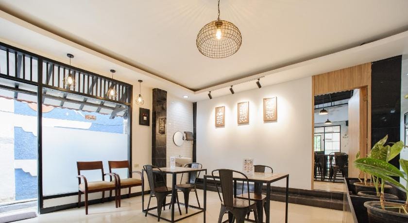 RedDoorz Plus @ Jalan Raden Intan Lampung Hotel in Indonesia